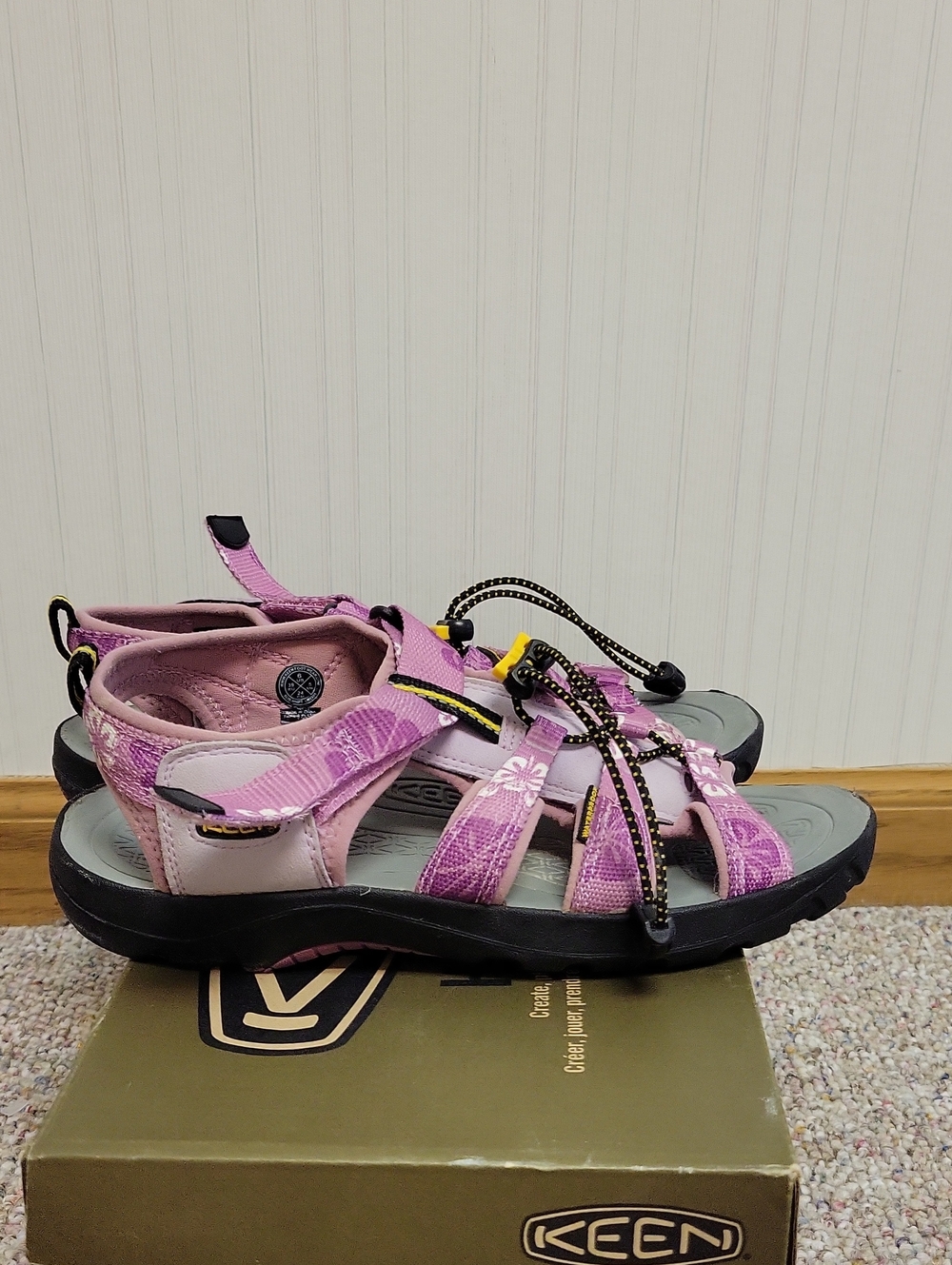 KEEN Kids Purple Floral Zuma Sport Sandals Sz 6, Women's 8. Summer Beach Swim - Picture 2 of 6